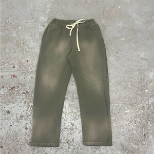 NWT Moojo Sweats 02 Aged Oliver Green Large $58